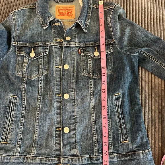 Levi's Blue Jean Jacket - Picture 9 of 10
